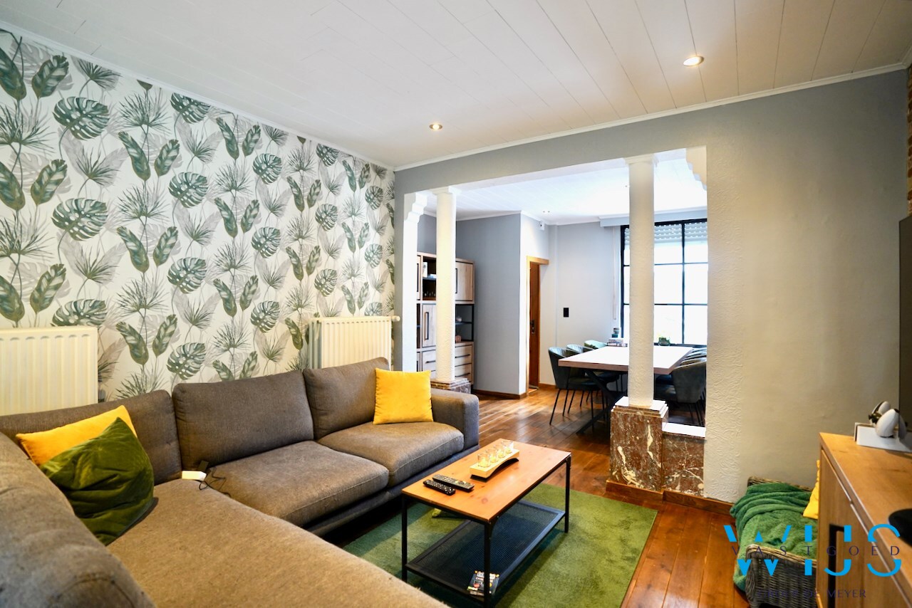 Instapklaar woonhuis op perceel van 450m&#178; te ERTVELDE ! 