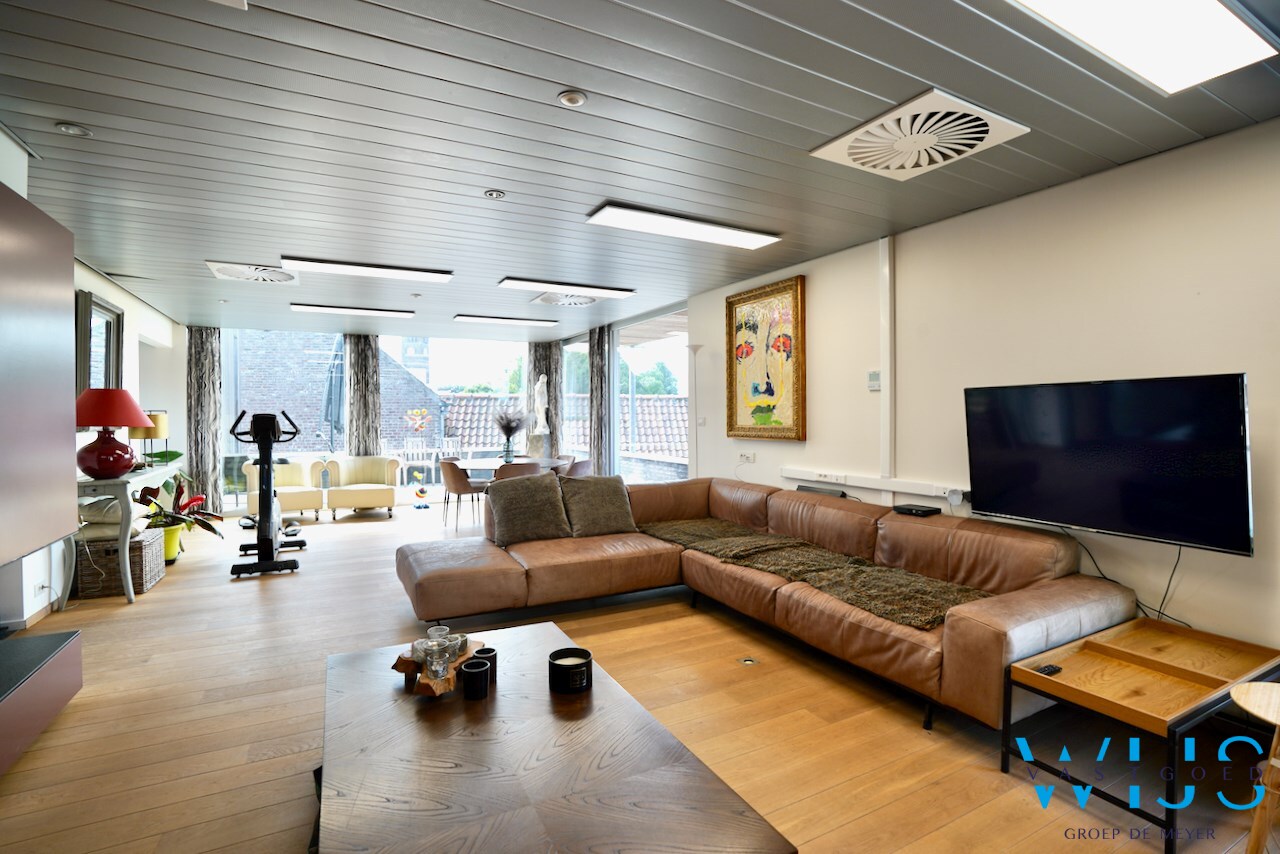 Unieke architectenwoning met leuke tuin te centrum ERTVELDE! 