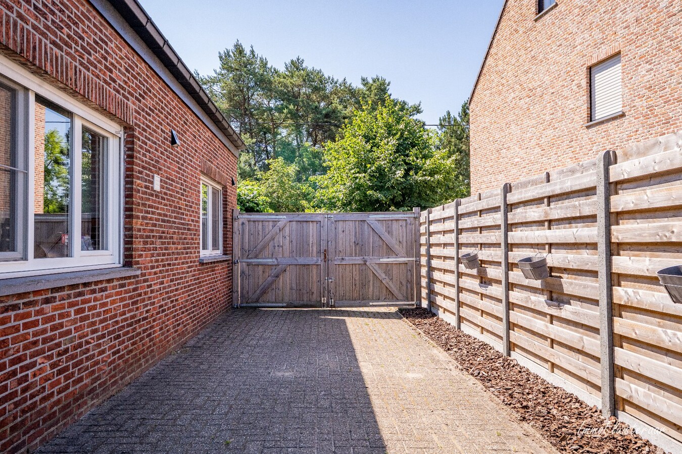 Woning met paardenstallen op ca. 4.804 m2 te Balen 