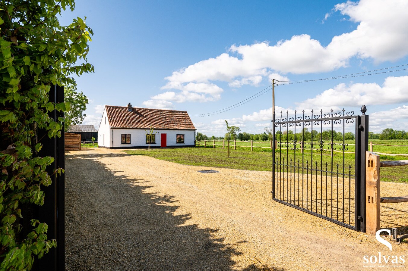 Met stijl gerenoveerde hoeve op landelijke locatie 