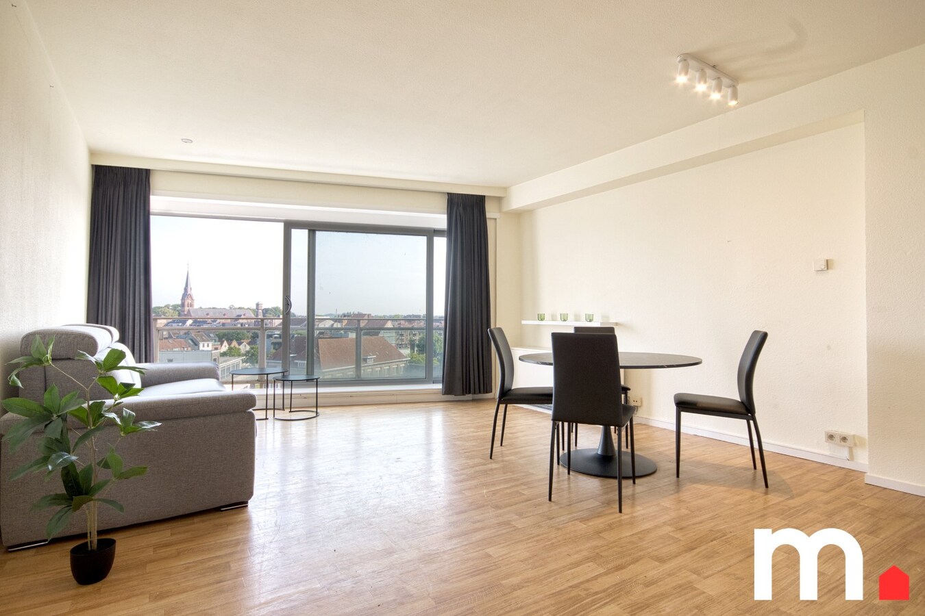 Instapklare studio te huur met zicht op de Leie! 