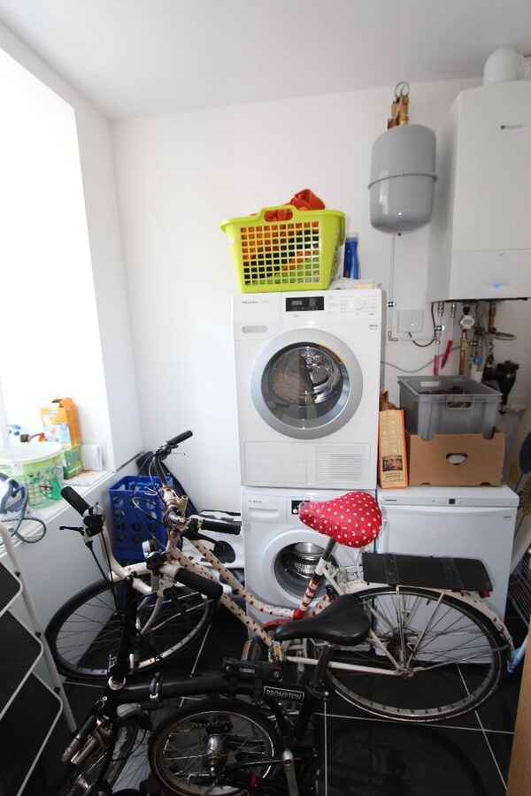 Volledig gerenoveerde woning in het centrum van Roeselare, vrij op 1/02/2025 