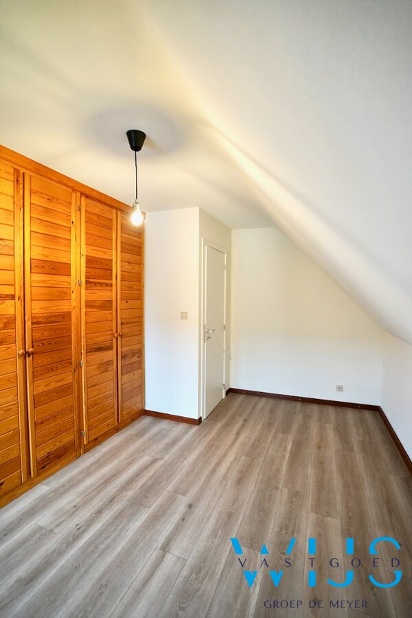 Landelijk gelegen woonhuis op 902m&#178; te ERTVELDE ! 