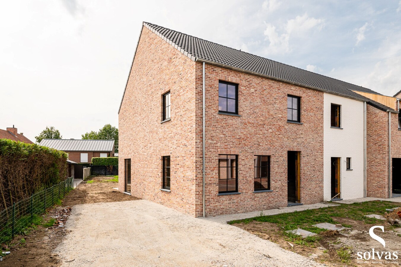 Nieuwbouw moderne Halfopen Woning met 3 Slaapkamers in Zulte 