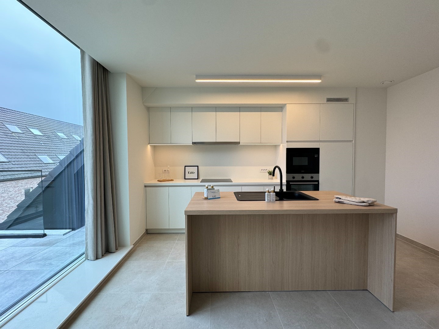 Prachtig 3-slaapkamer appartement met priv&#233;terras 