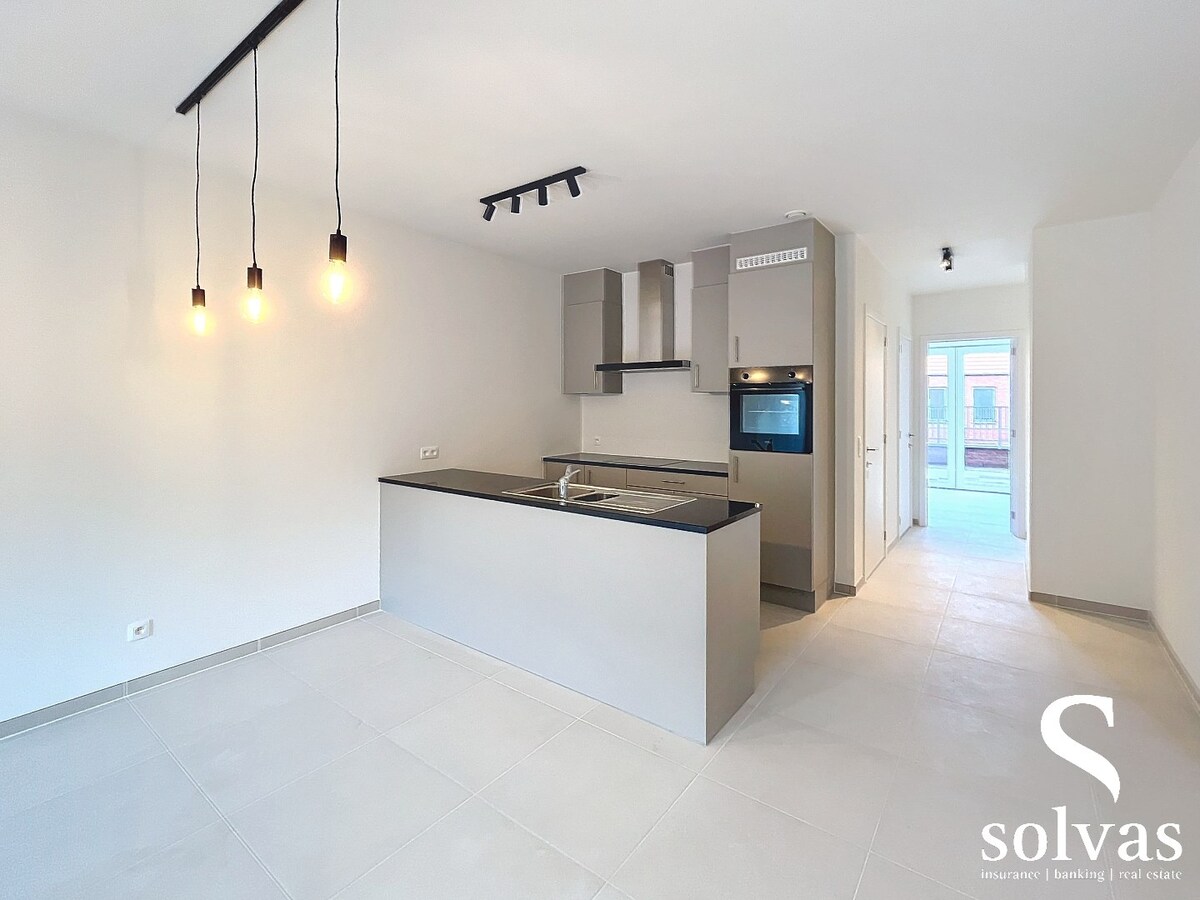 Nieuw appartement met 2 slaapkamers in Aalter, standaard afwerking, bouwjaar 2022, 95.82m&#178; bewoonbare oppervlakte, 1 badkamer 