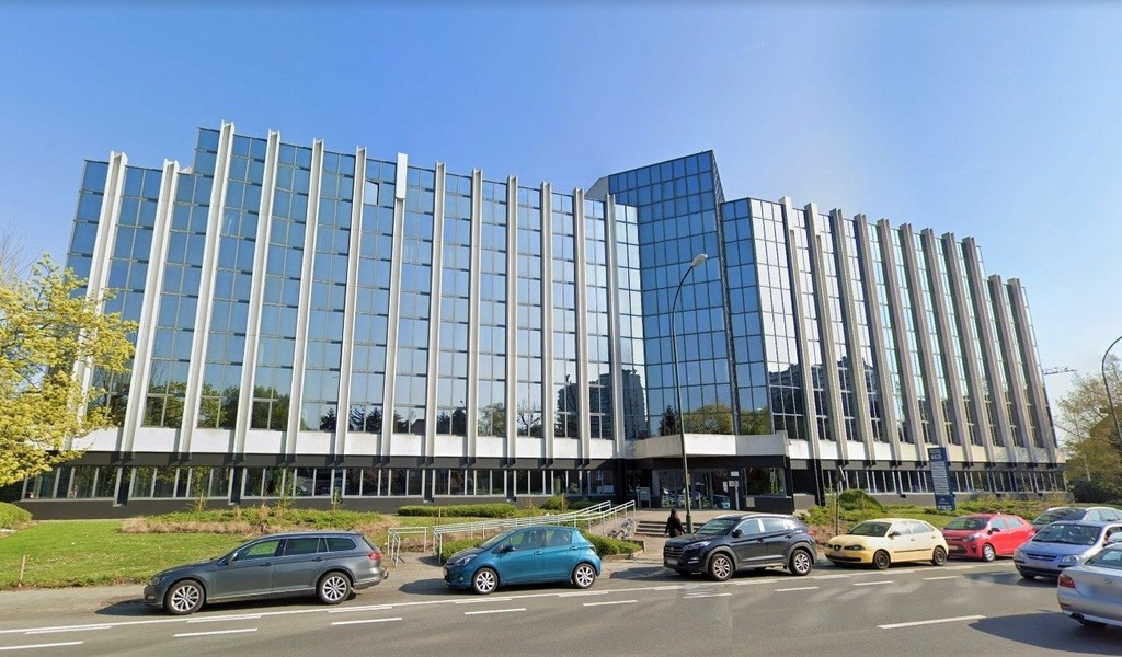 Moderne gerenoveerde kantoren in Strombeek-Bever