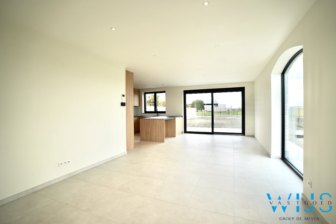 Zeer ruime nieuwbouw op 510m&#178; te ASSENEDE/BASSEVELDE! 