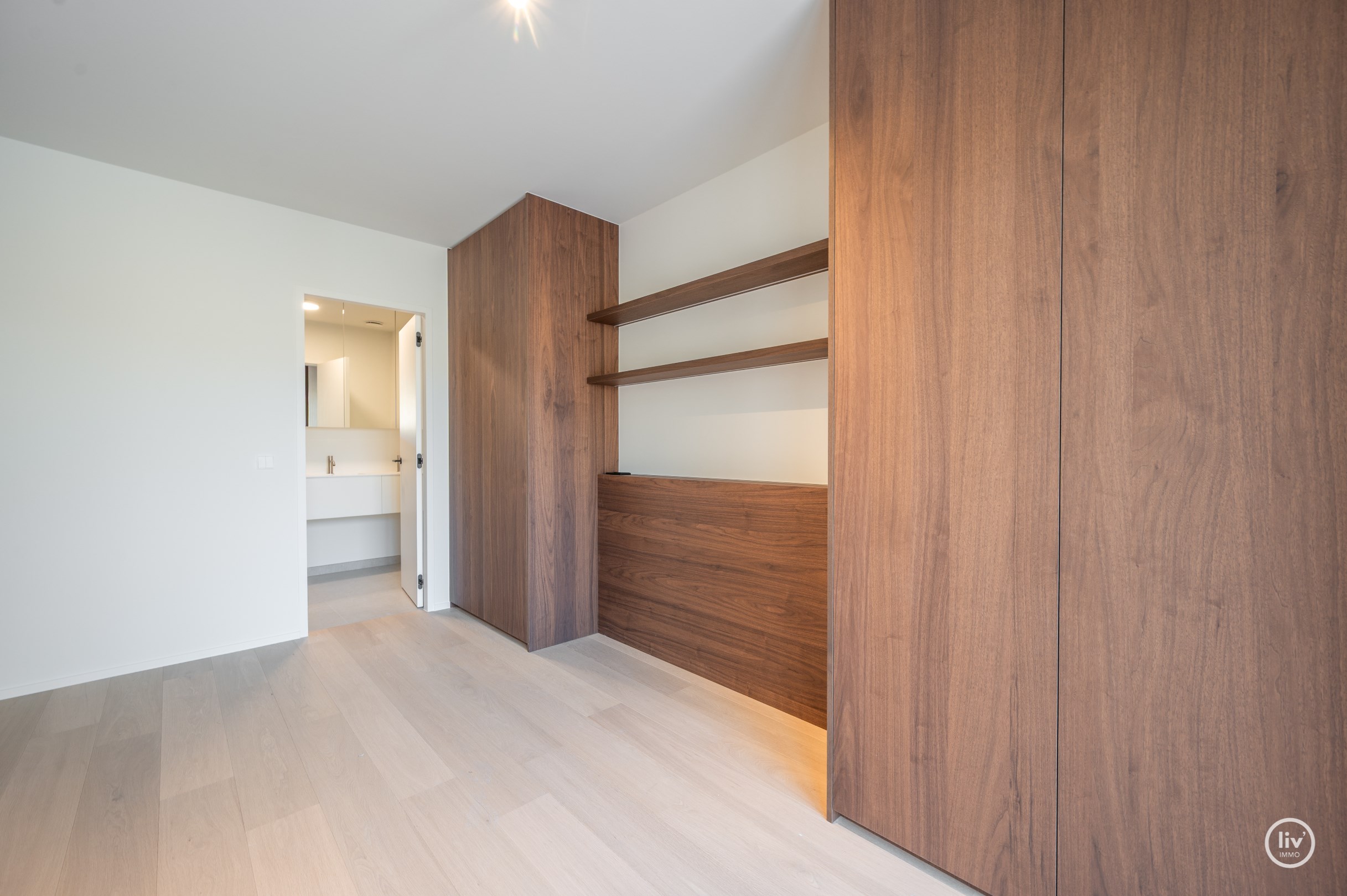 Appartement neuf exclusif avec trois chambres au cœur de Knokke. 