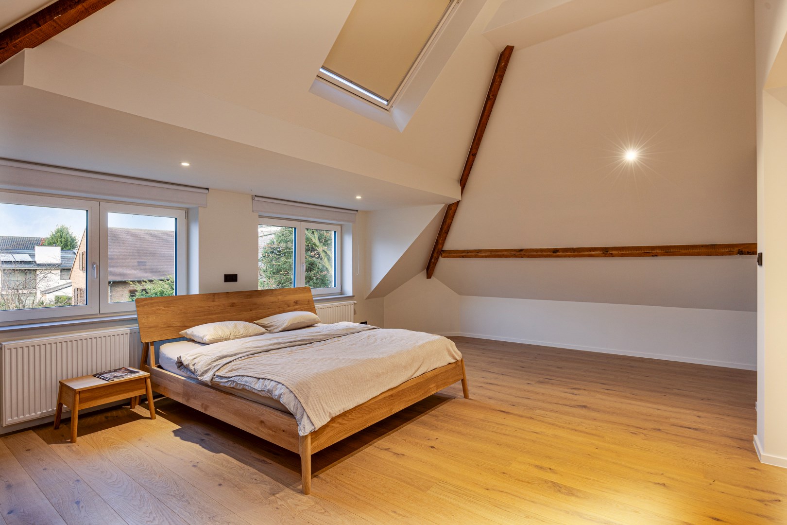 Prachtige gerenoveerde villa met 4 slaapkamers en bureau te Heverlee - EPC 98 kWh - bewoonbare opp. 300 m&#178; 