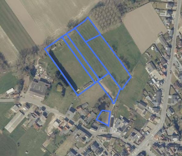 Bouwgrond op 816m&#178; met aanpalend grasland van 2,21ha. 