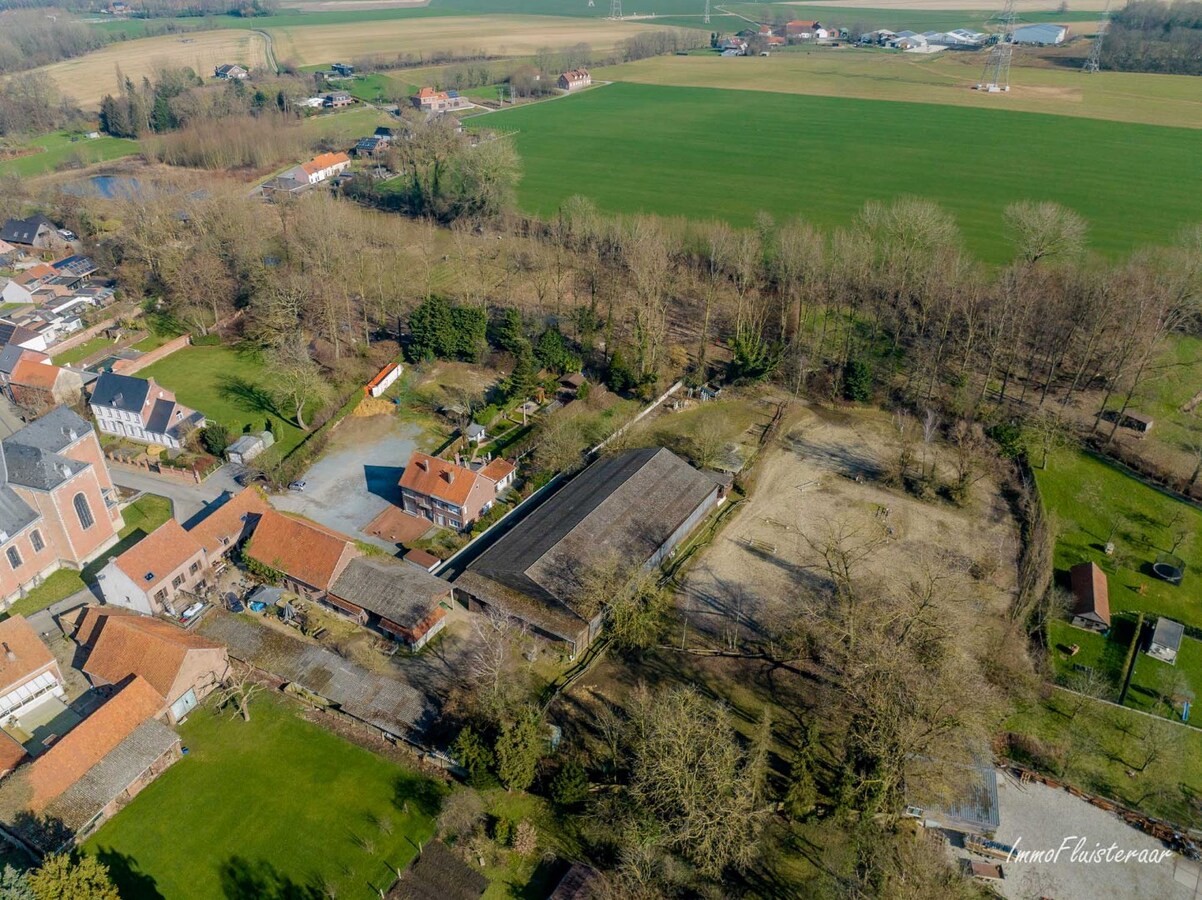 House with horse accommodation/ riding school on approx. 1ha in Mollem (Asse; Flemish Brabant) 