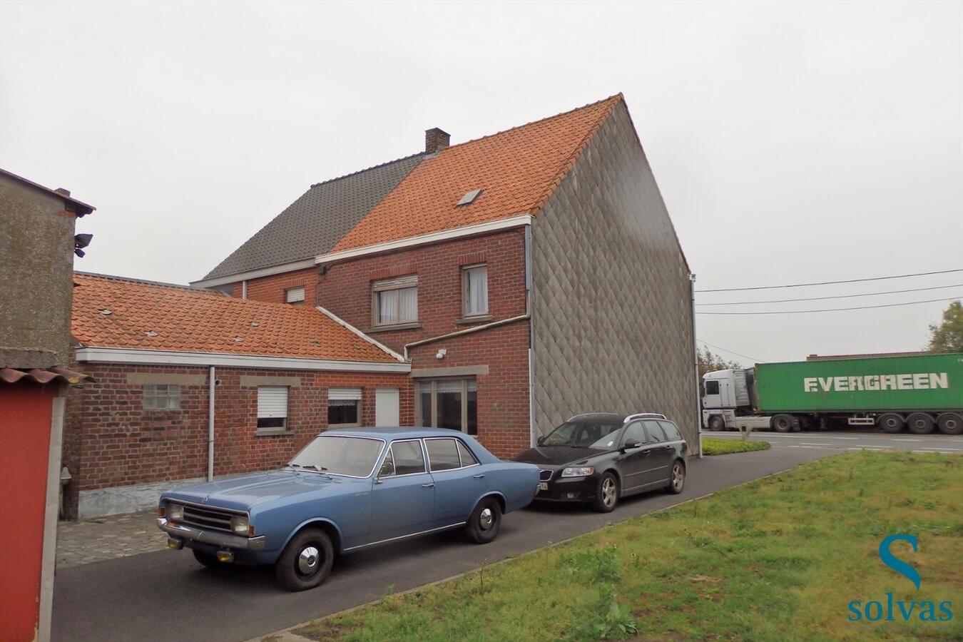 Woning te renoveren in Meulebeke! 