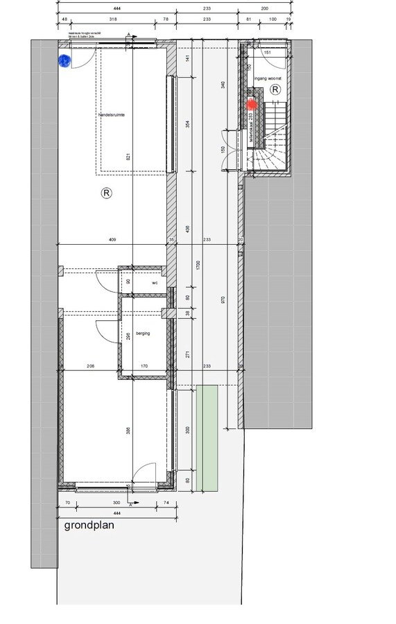 Instapklaar handelsgelijksvloers 90 m&#178; met ruim terras  in het centrum Sint-Antonius naast Bpost. 