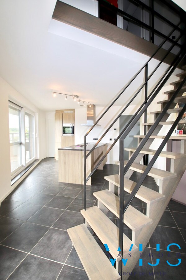 Instapklaar appartement met ruim zonneterras &amp; garage te Evergem ! 