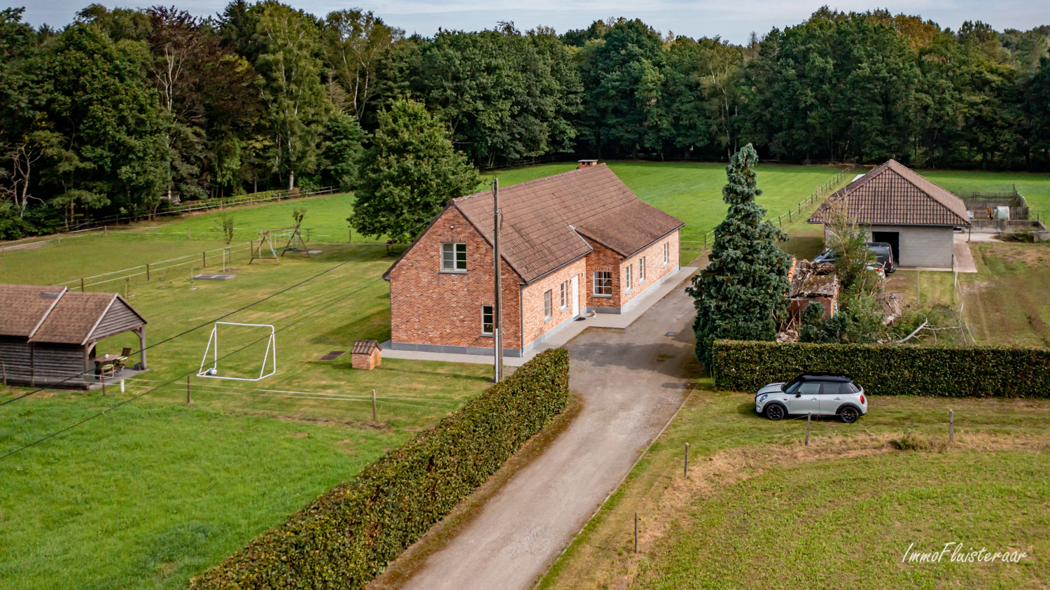 Charmante woning met paardenfaciliteiten op ca 2,7 Ha te Herselt 