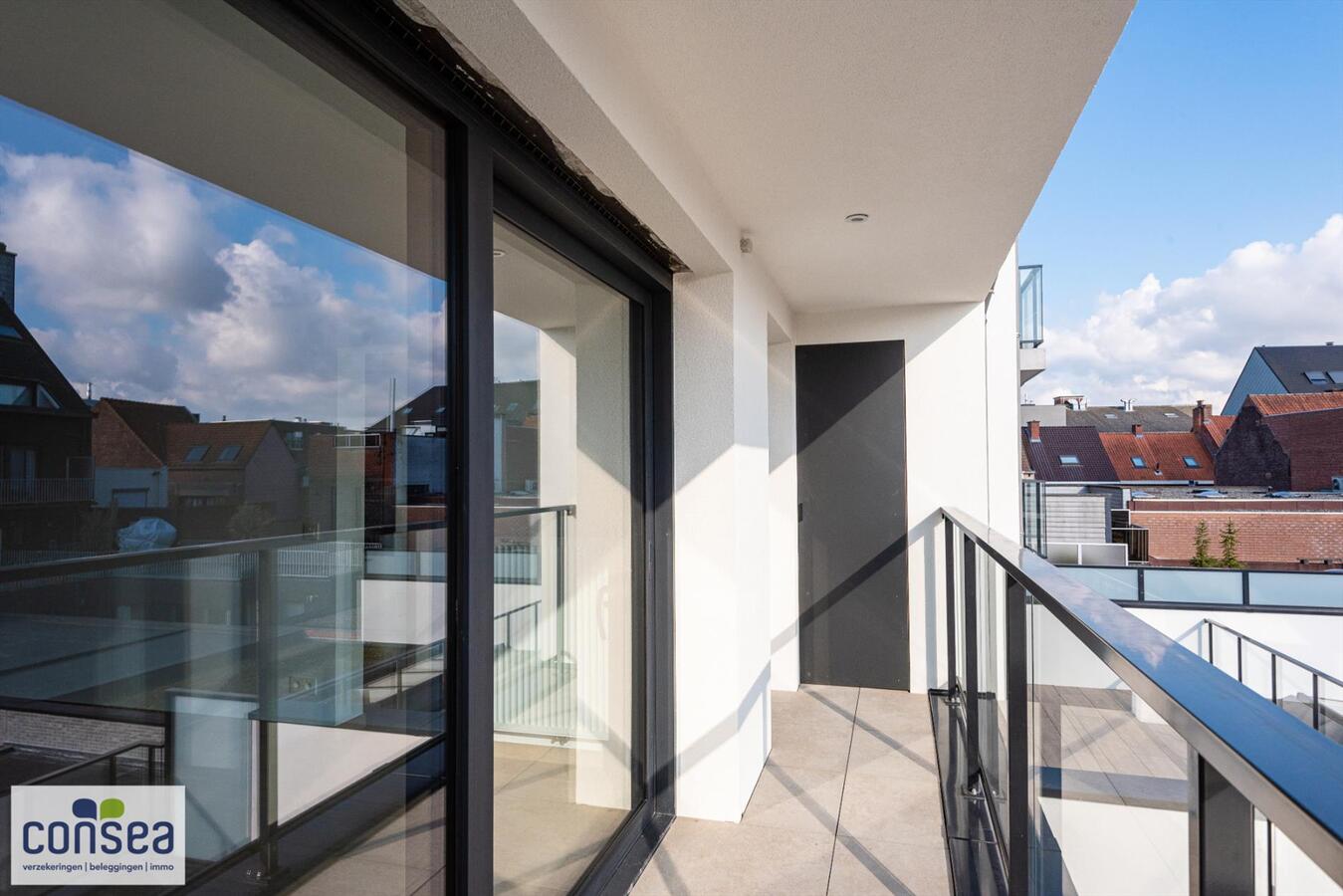 Lichtrijk appartement in het centrum van Maldegem met zicht op de kerk, zuid geori&#235;nteerd terras 