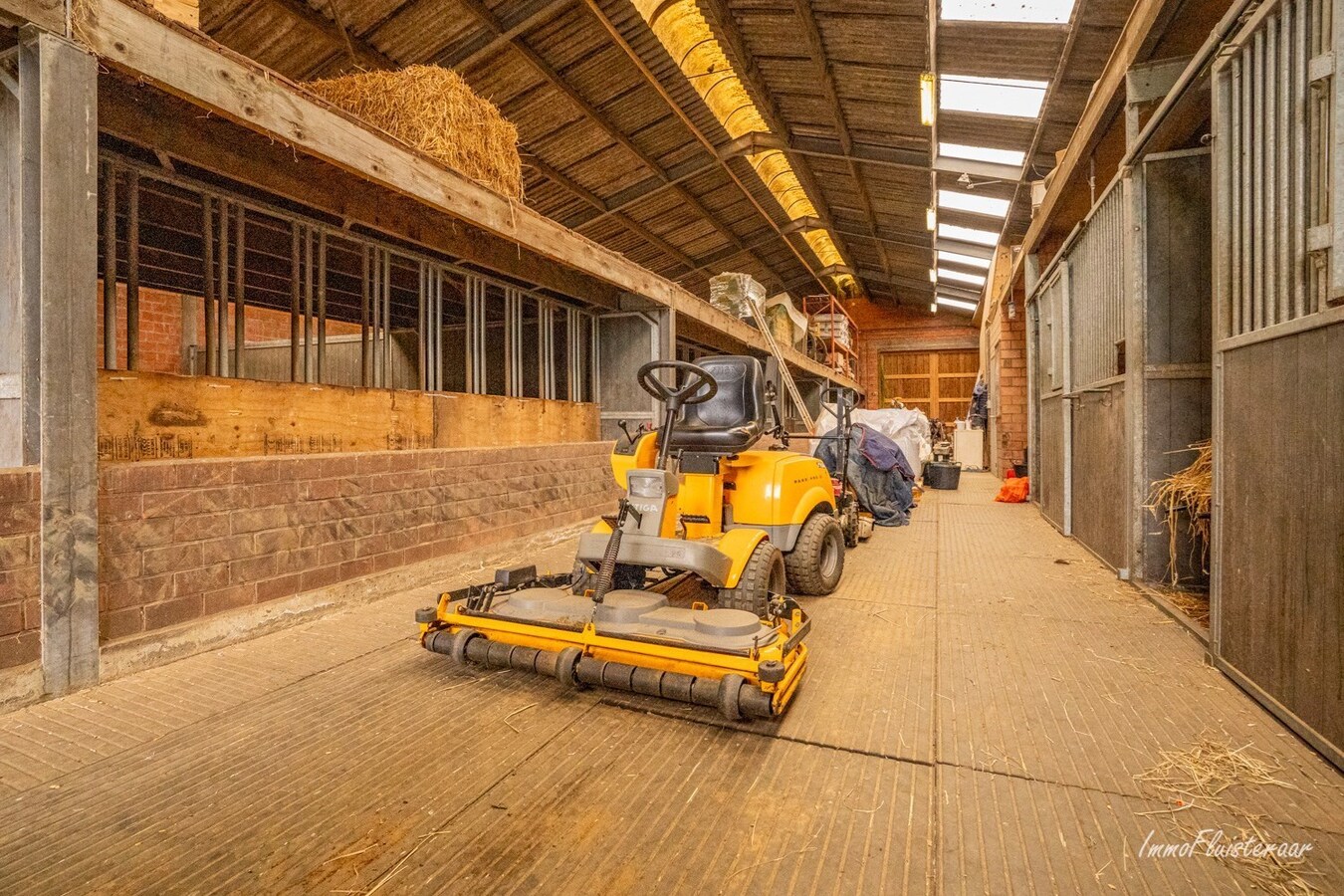 Charmante hoeve met paardenfokkerij op ca. 4,5 Ha te Noorderwijk 