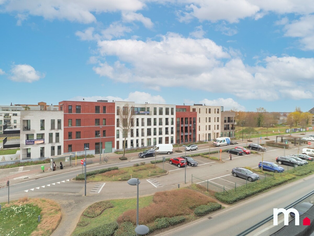 Prachtig Duplex Appartement met Luxe Afwerking en Zonnig Balkon met 2 slaapkamers te Harelbeke EPC A 