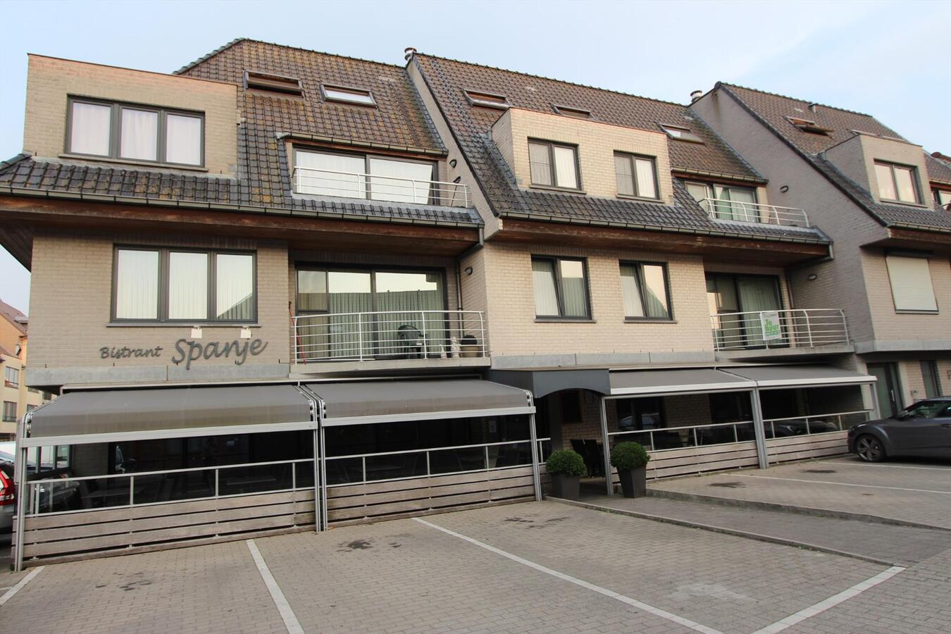 Appartement met 2 slaapkamers en garage in centrum Koekelare 