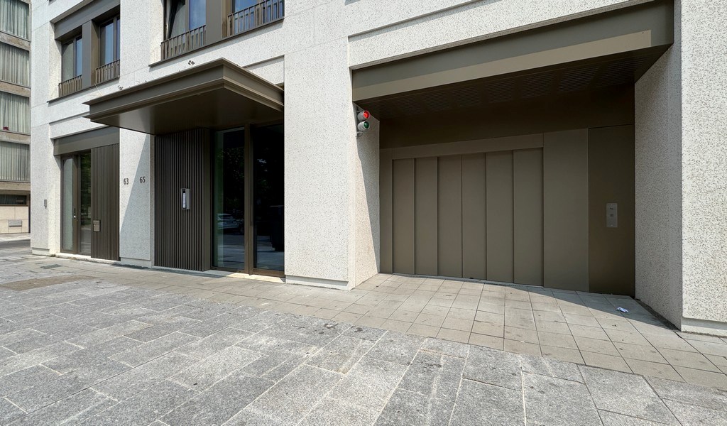 Nieuwbouw gelijkvloers kantoor te huur nabij het Eilandje