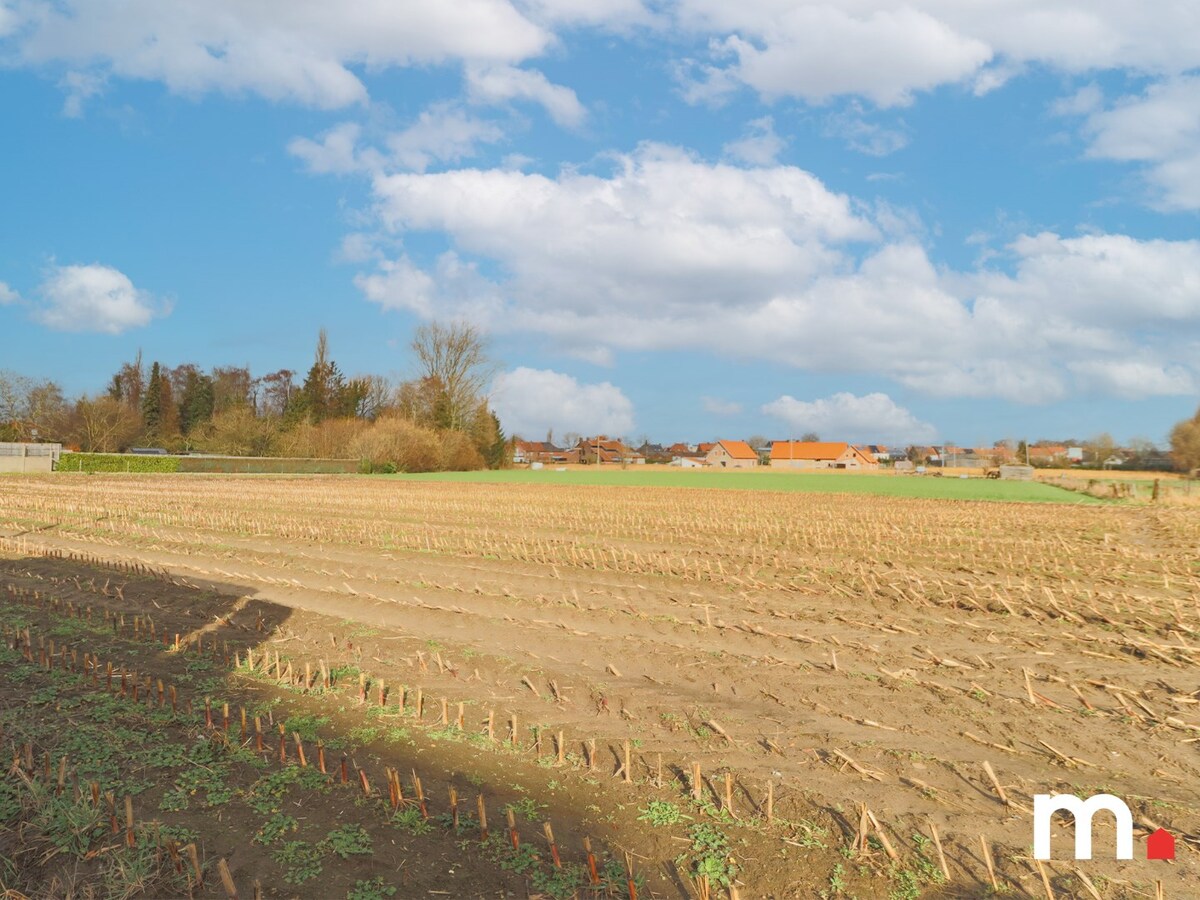 TOPPER te Heule met unieke verzichten en grote tuin met uitweg !  EPC A ! 