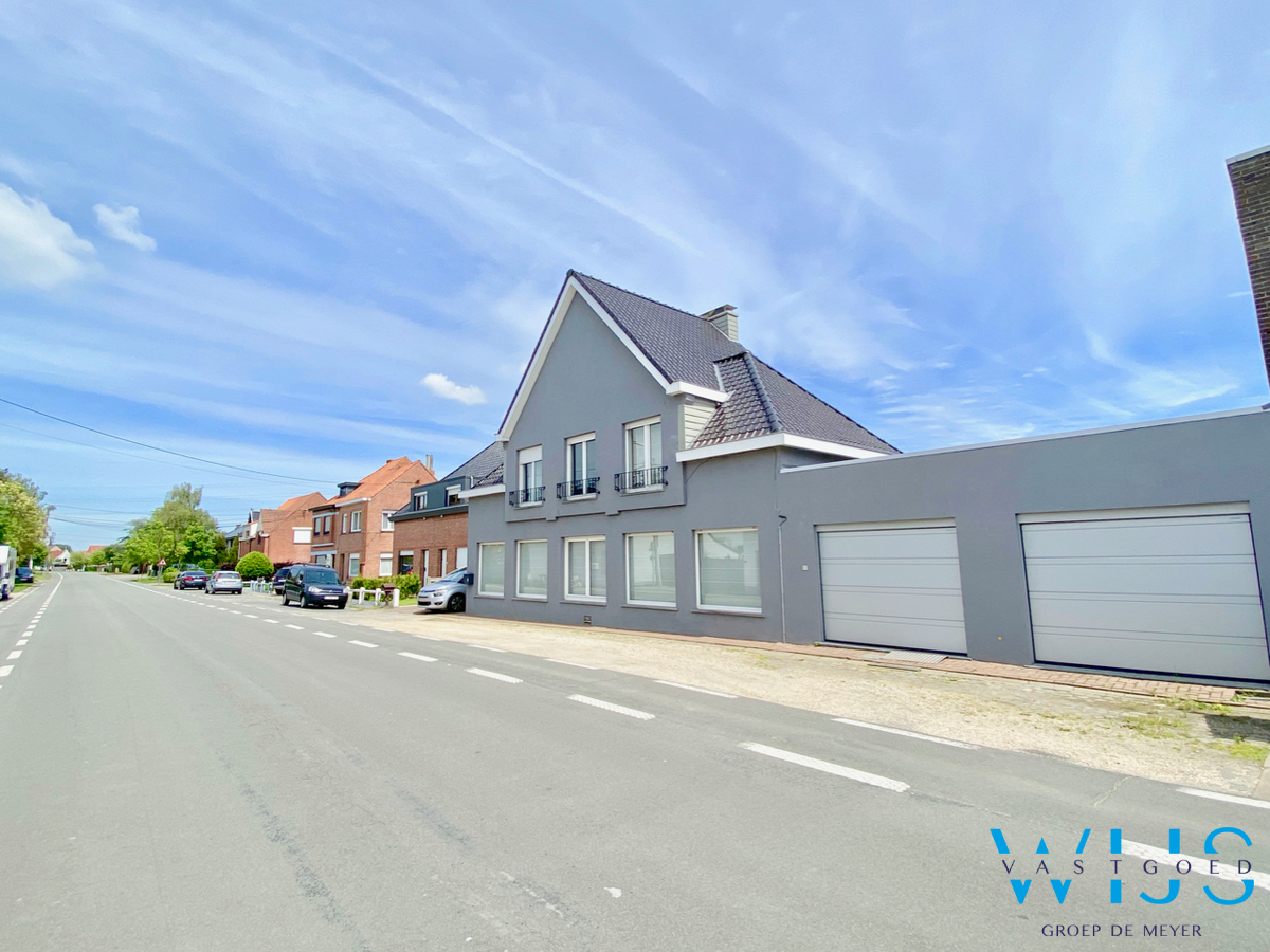 Uitzonderlijk ruim woonhuis te Kluizen/ Evergem! 