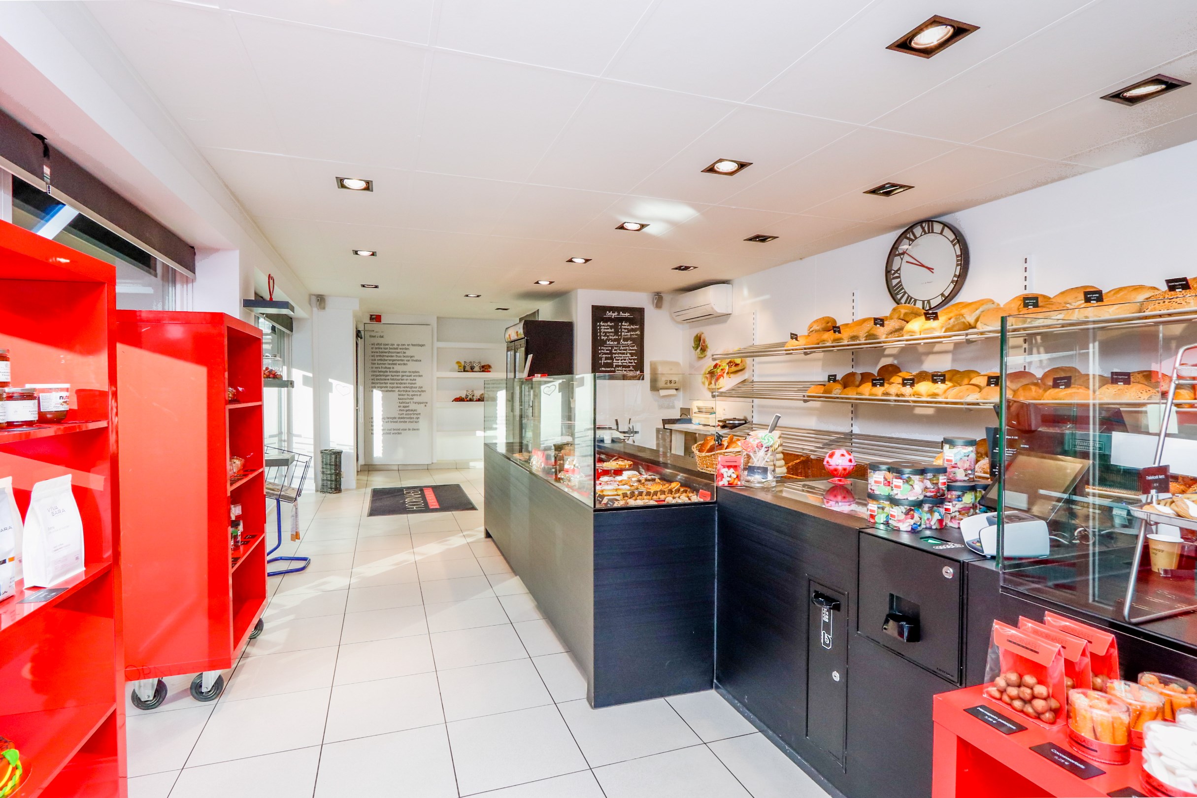 COMMERCIEEL GELEGEN HANDELSPAND 