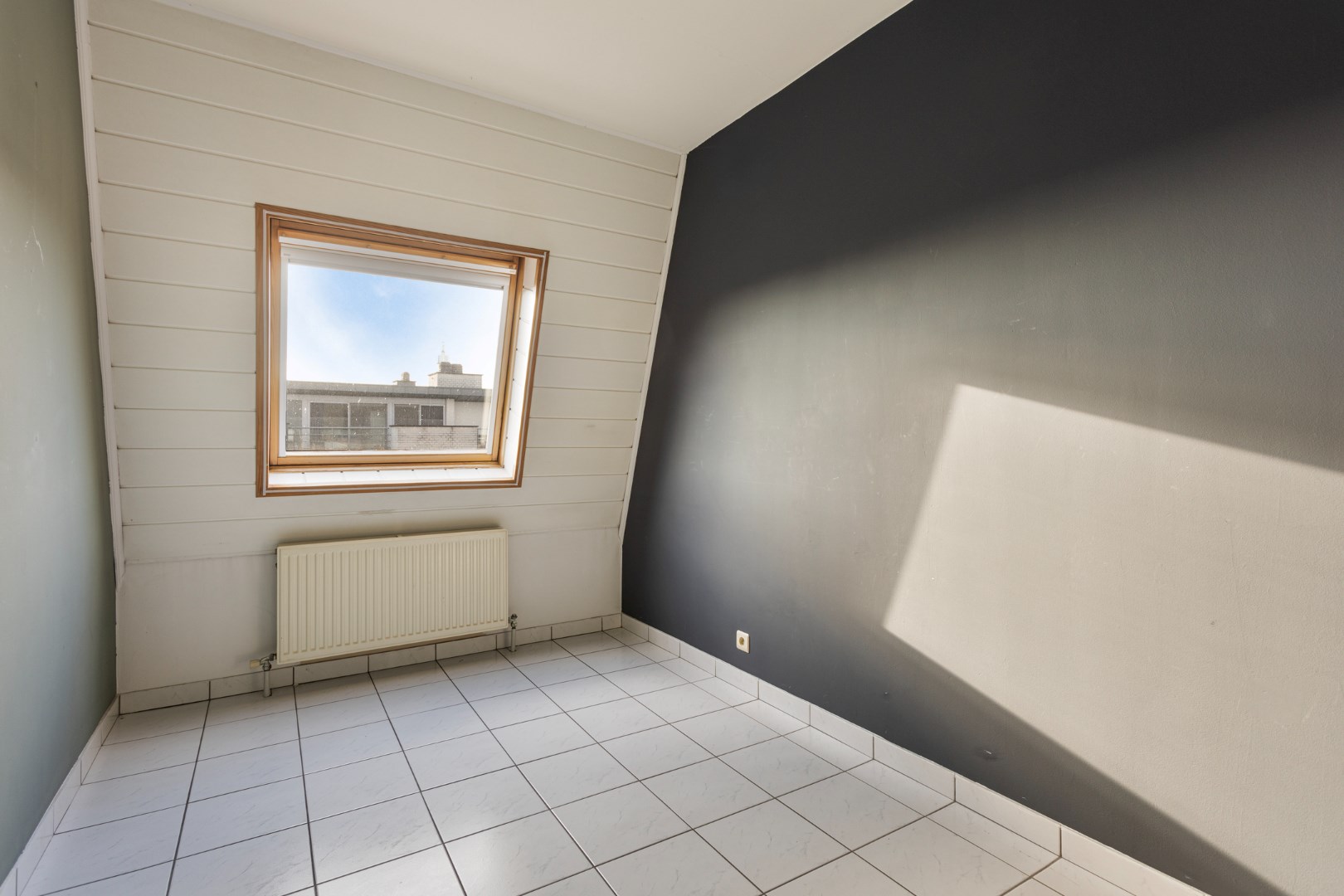 Goed gelegen 2-slaapkamerappartement  – EPC 141 kWh/m&#178; - bewoonbare opp. 86 m&#178; 