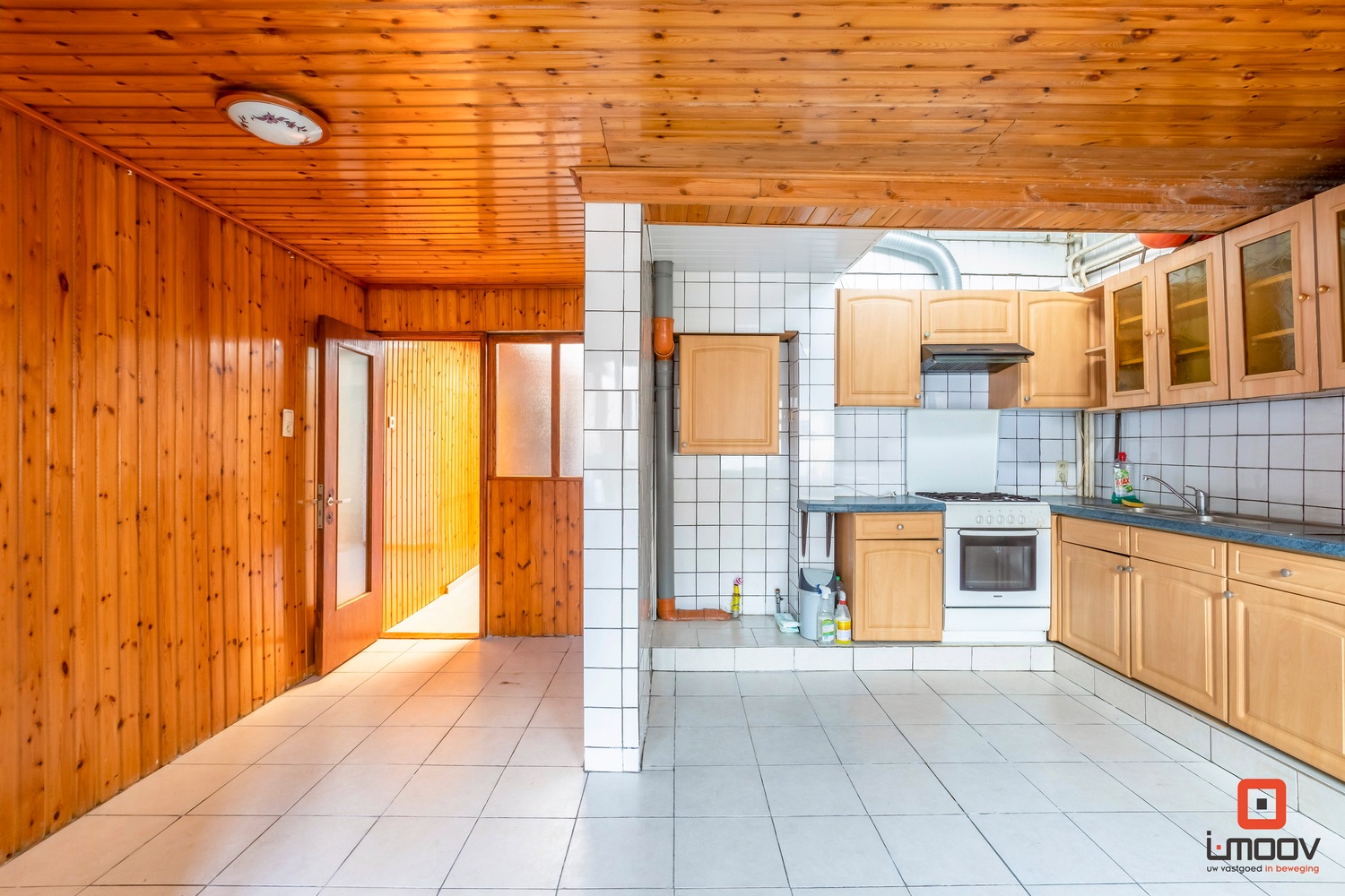 Op te knappen 5 slaapkamerwoning (203m&#178;) 