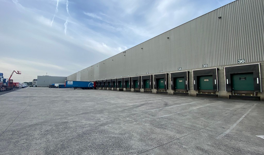 Logistiek gebouw langs A12 in Puurs