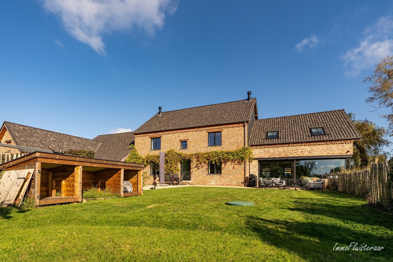 Renovated farmhouse with authentic charm on approximately 1.1 hectares in Paal (Beringen) 