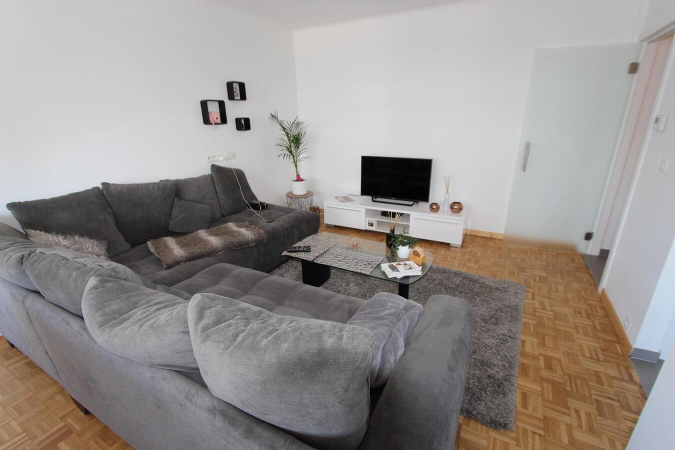 Volledig gerenoveerd appartement te Oostende 