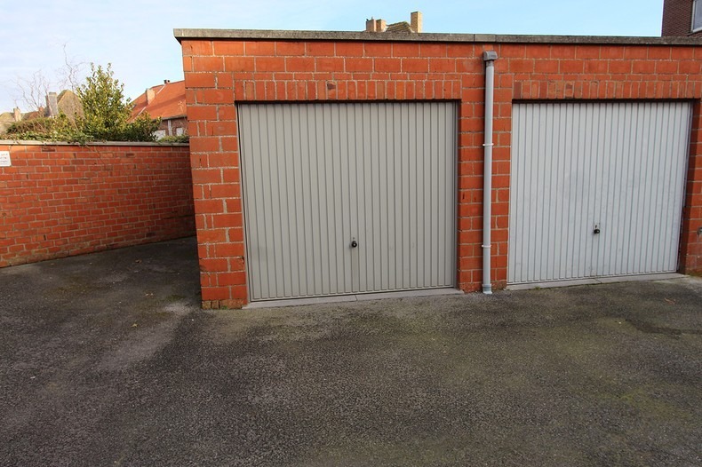 Gemetste garage te Bredene 