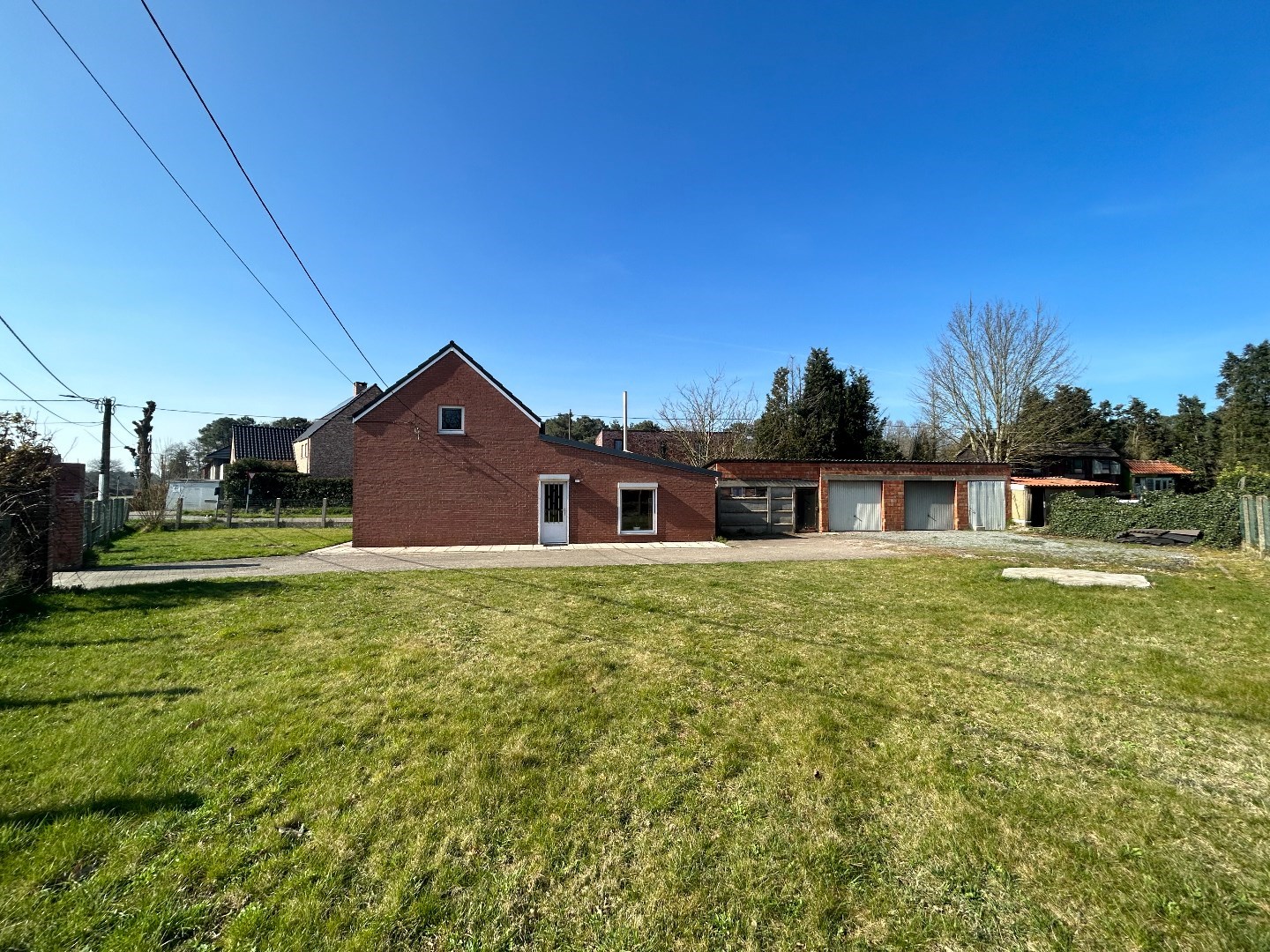 Te renoveren woning op een perceel van 1049 m&#178; in Geel 