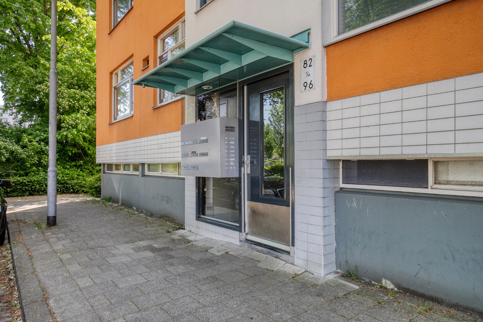 Licht, luxe en instapklaar wonen in Het Lage Land! 