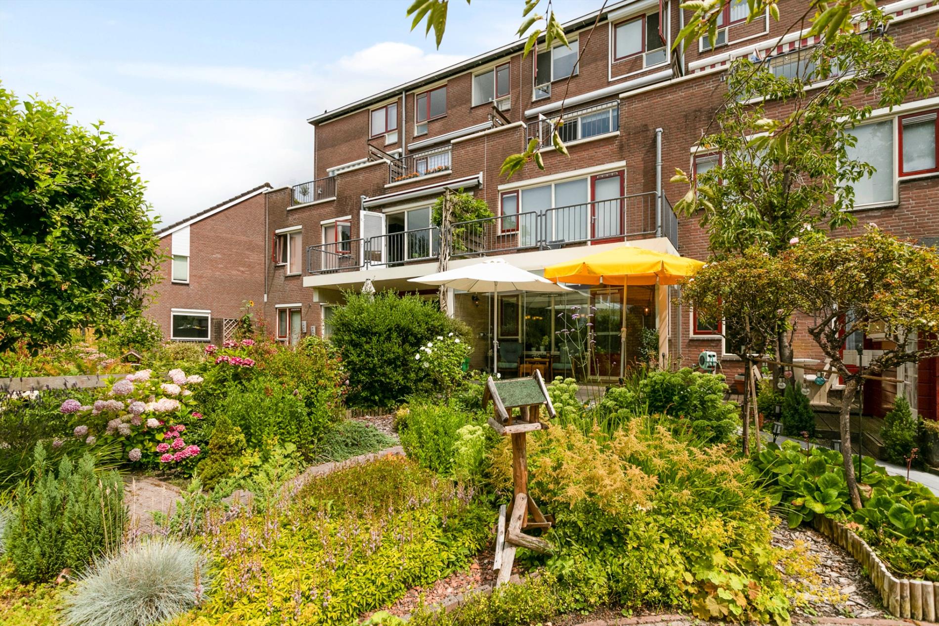 Benedenwoning verkocht | onder voorbehoud in Dordrecht