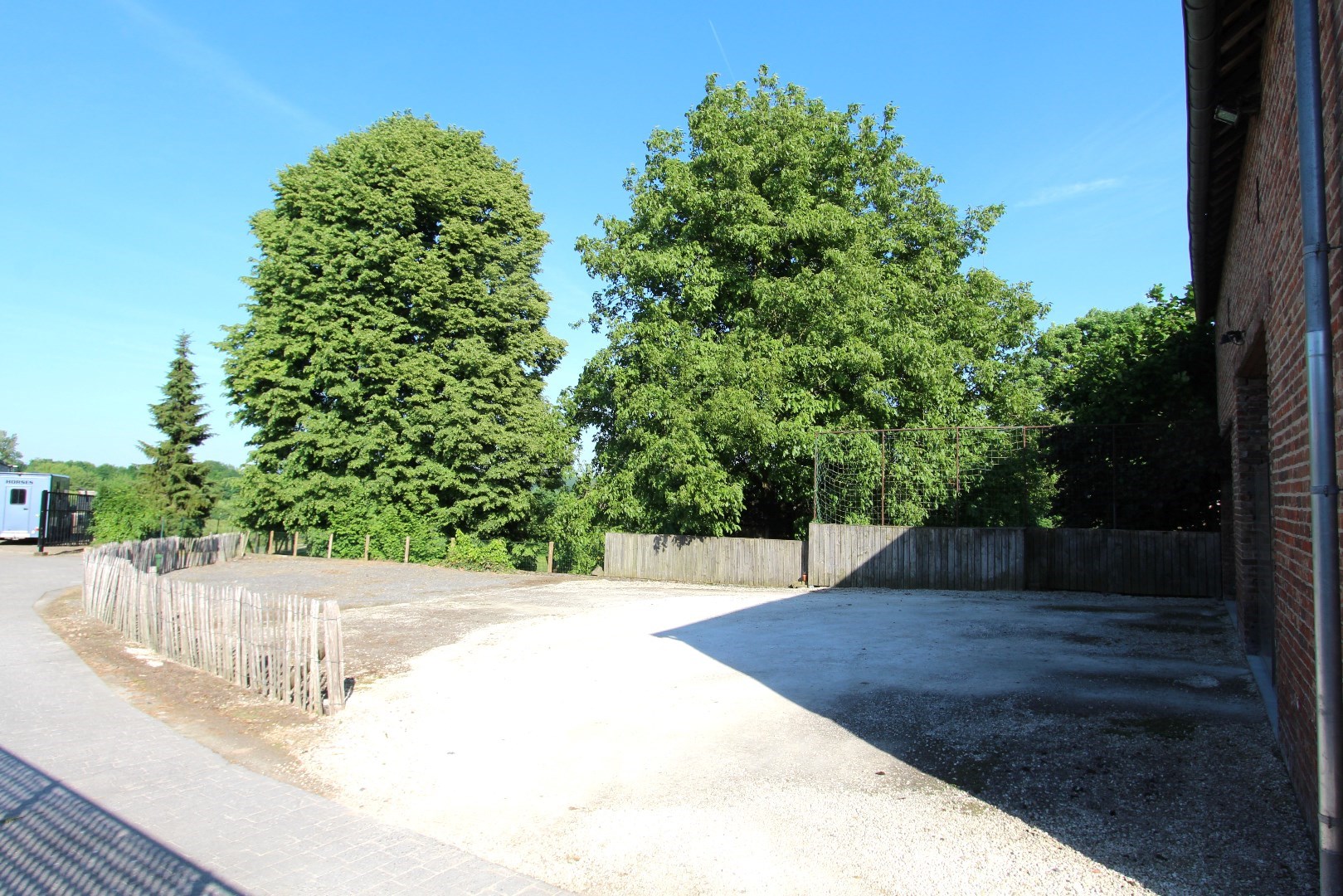 parking / tuin