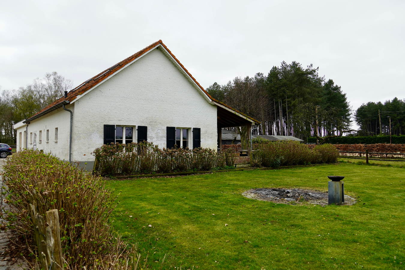 Charmante woning met stallen en aanhorigheden te Poppel op 1,1ha 