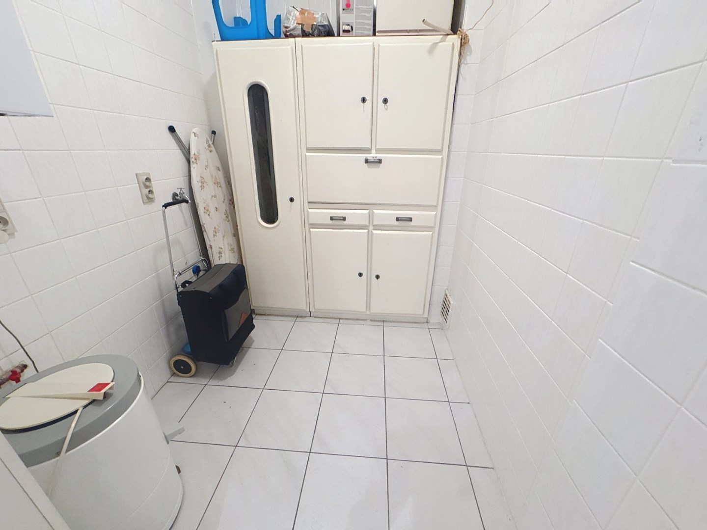 Ruim appartement gelegen aan de achterzijde van de Zeedijk 