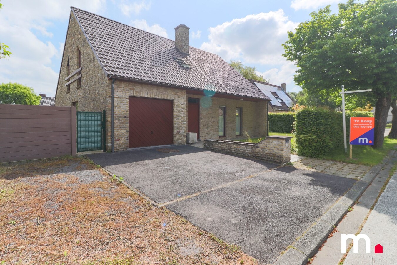 Stevige villa te koop in de residenti&#235;le wijk &#39;De Rodenburg&#39; te Marke ! 
