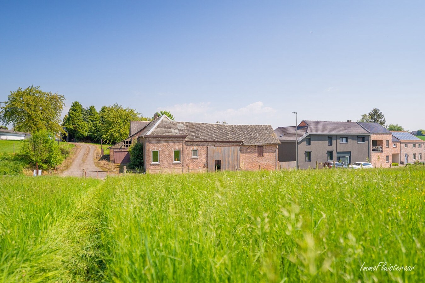 Ferme carr&#233;e &#224; r&#233;nover sur environ 60 ares &#224; Borlo (Gingelom) 