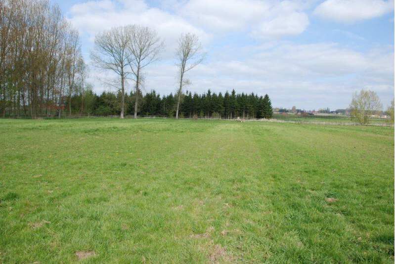 Landwoning met charmante binneplaats op 3,52ha 