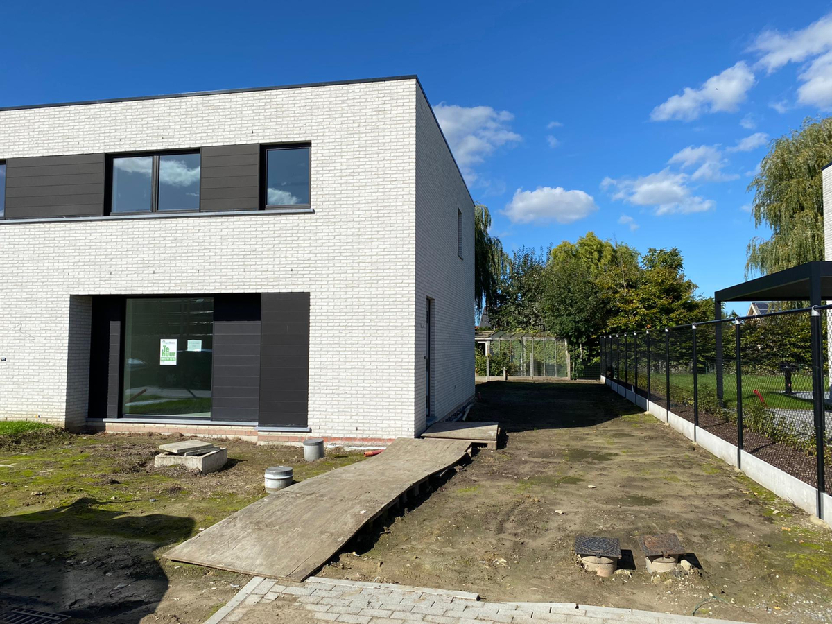 Nieuwbouwwoning met 3 slaapkamers te Eernegem 