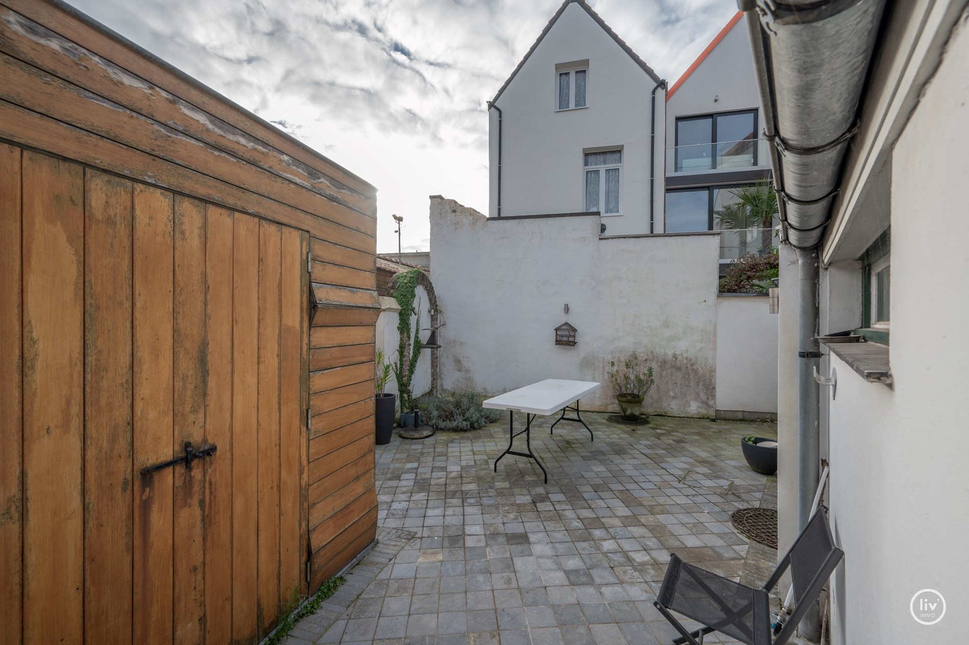 Charmante en gezellige  vrijstaande woning is gelegen op een boogscheut van oud-Knokke en de Lippenslaan. 