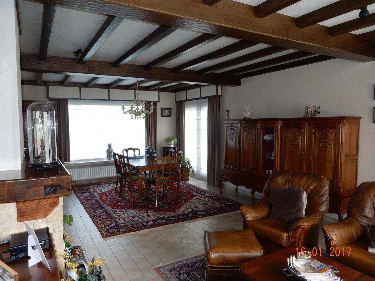 TE KOOP: ALLEENSTAANDE WONING OP TOPLOCATIE 