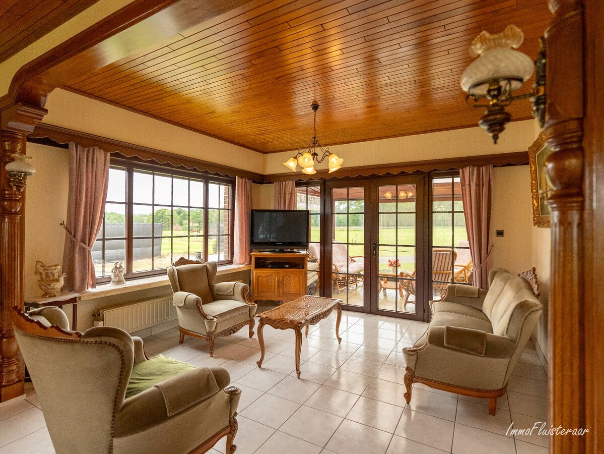 Spacious house with stable building and pastures on approximately 3.8 hectares in Berlaar. 