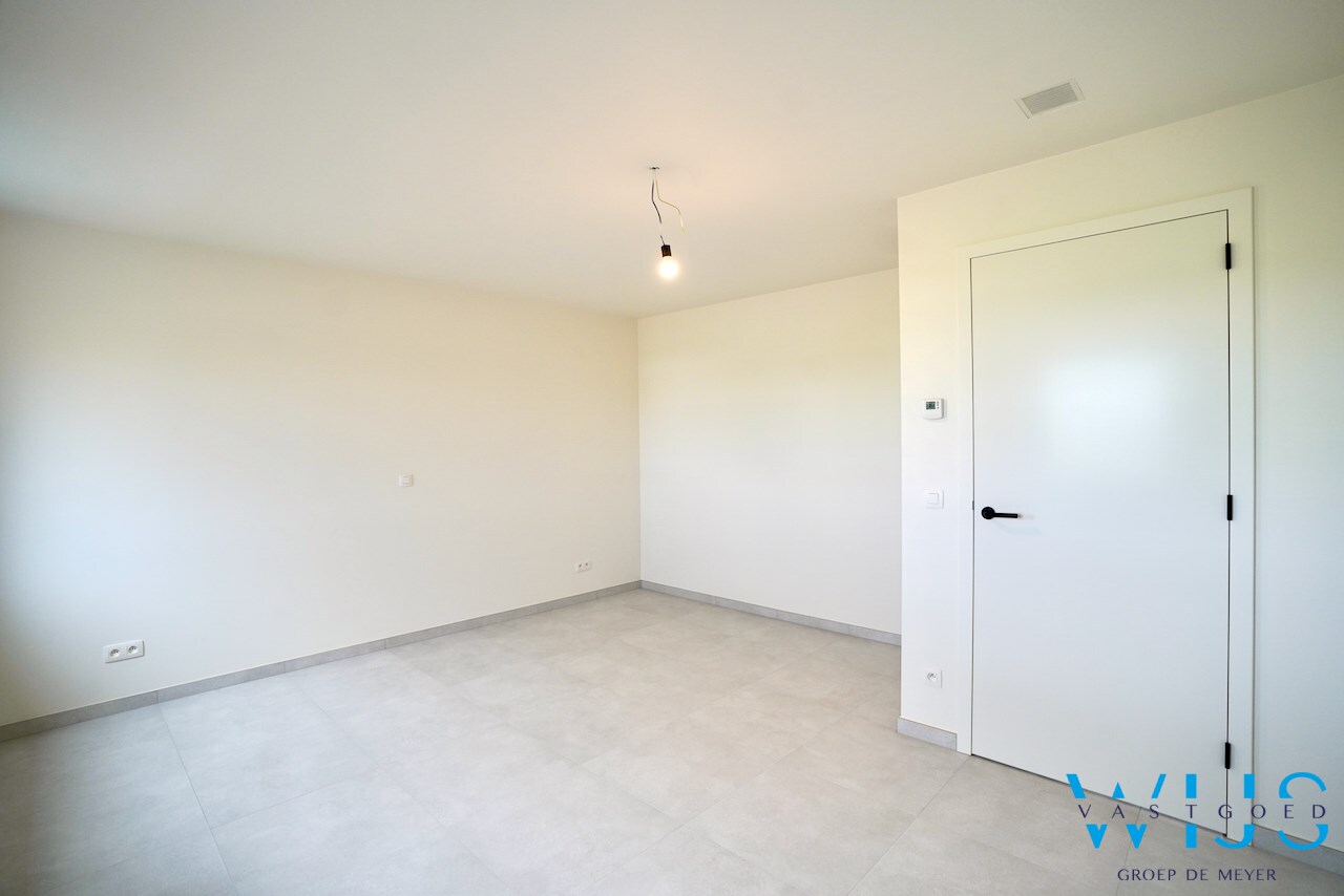 Zeer ruime nieuwbouw op 510m&#178; te ASSENEDE/BASSEVELDE! 