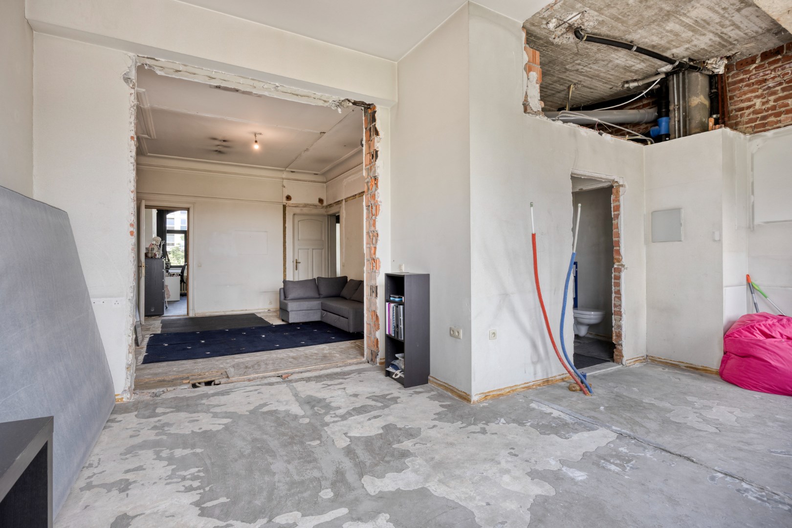 Prachtig herenhuis op de Tiensevest met mogelijkheid tot praktijkruimte - bewoonbare opp. 555 m&#178; 