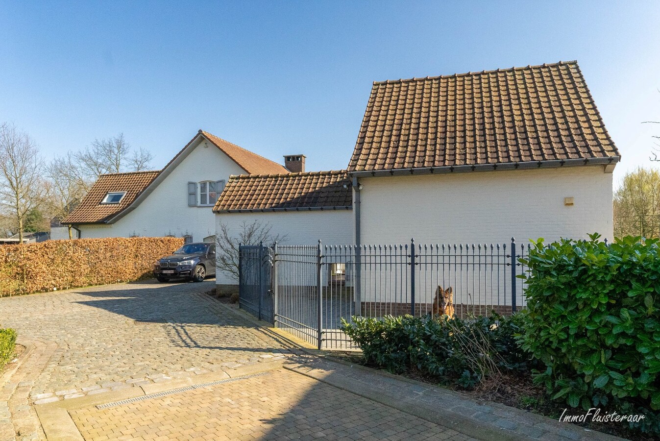 Prachtige gerenoveerde woning met bijgebouwen en paardenfaciliteiten op ca. 1,3ha te Kortenaken (Vlaams-Brabant) 